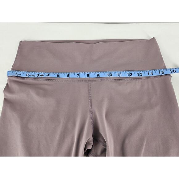 WOMEN'S LAVENDER GYM COMPRESSION LEGGINGS SIZE LARGE - VERY COMFORTABLE MATERIAL - Picture 9 of 11